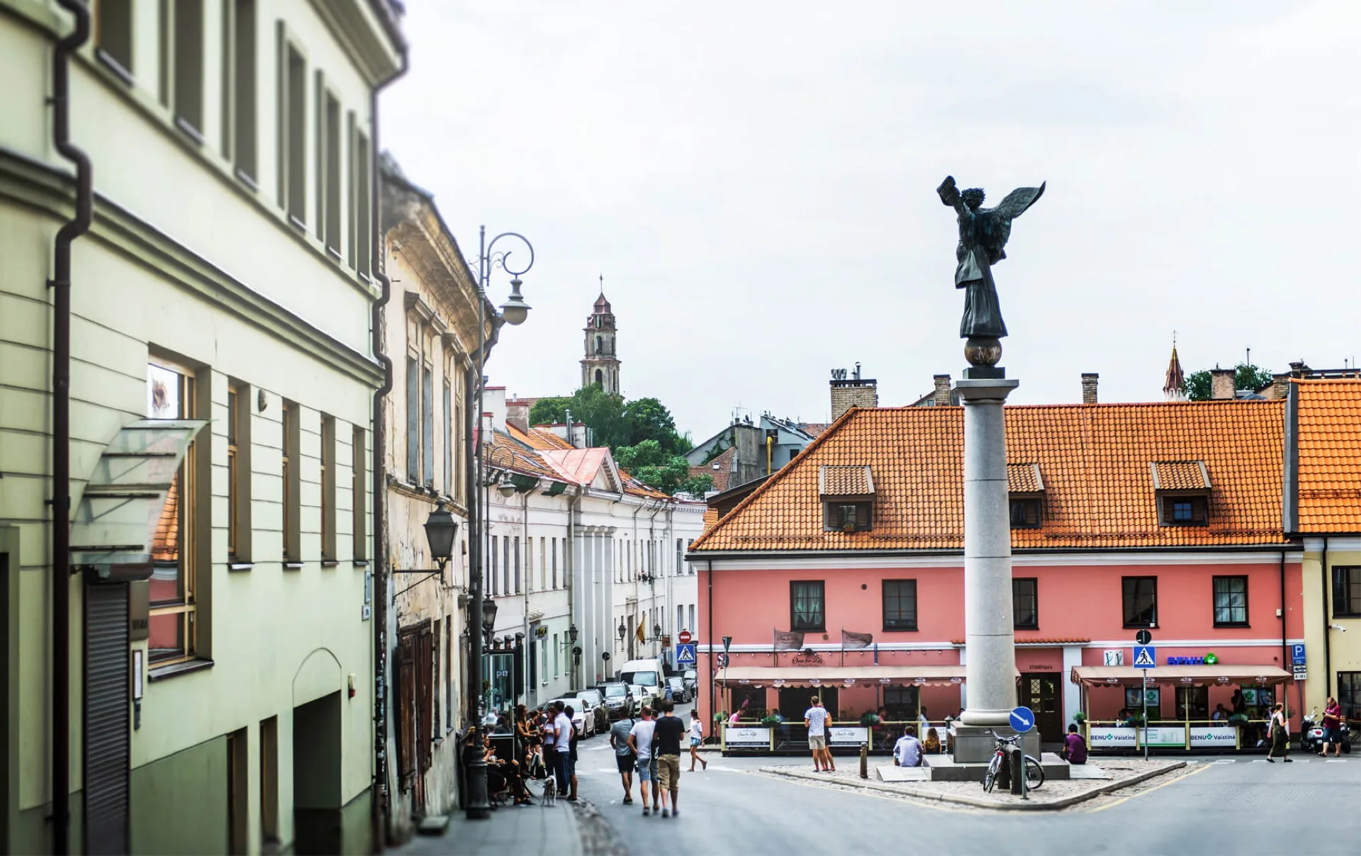 Užupis: bohemiškiausias Vilniaus rajonas prie Vilnelės
