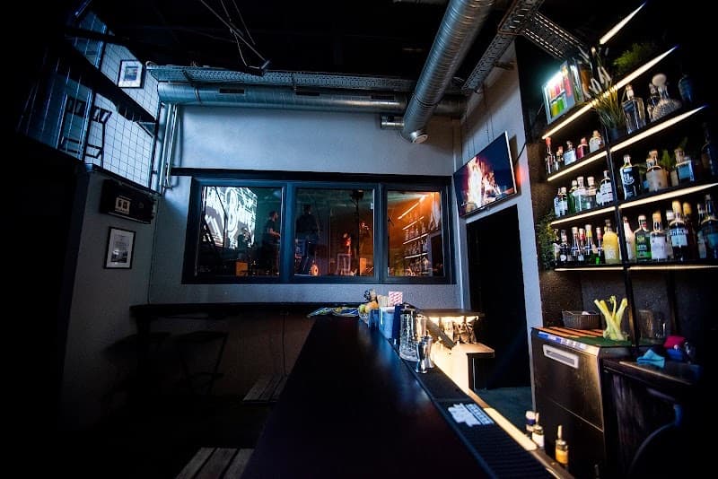 ELFA baras, bar w Wilnie