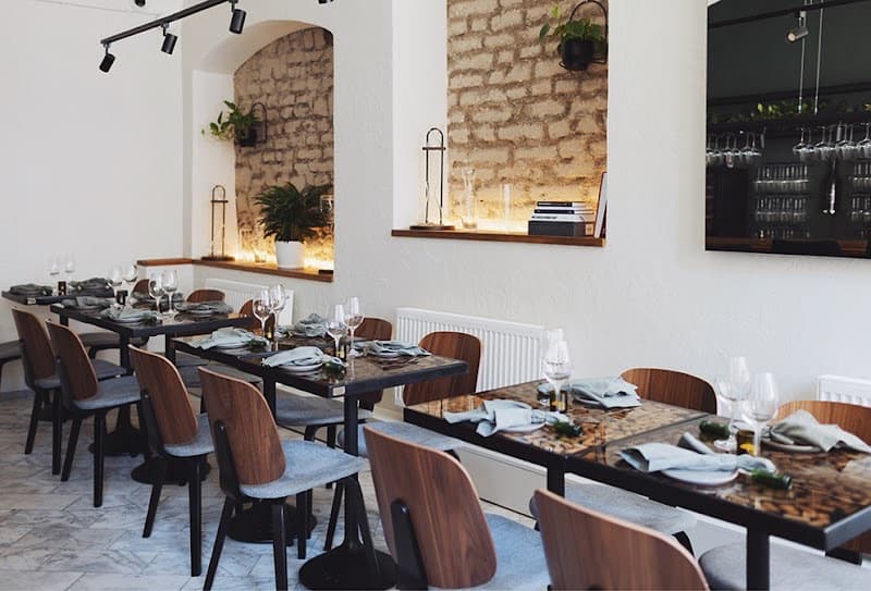 Oecumene Wine Gastro Bar, bar w Wilnie