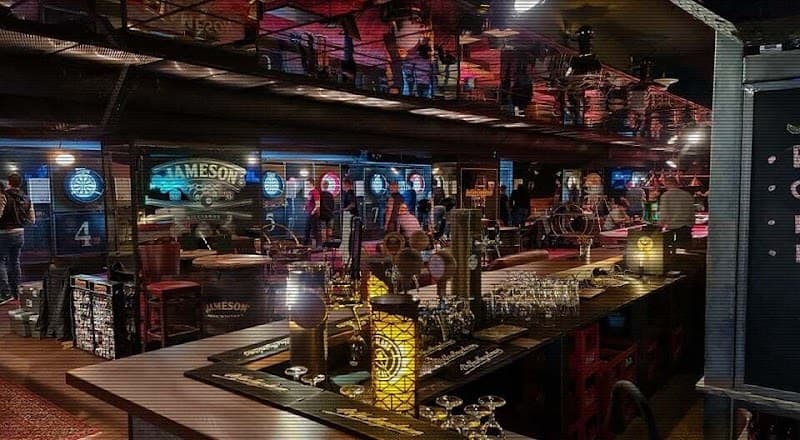Bar do darta i bilarda DARTS BILLIARDS, bar w Wilnie