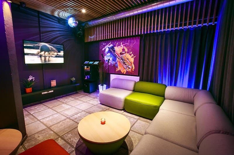 Sing Karaoke House, bar w Wilnie