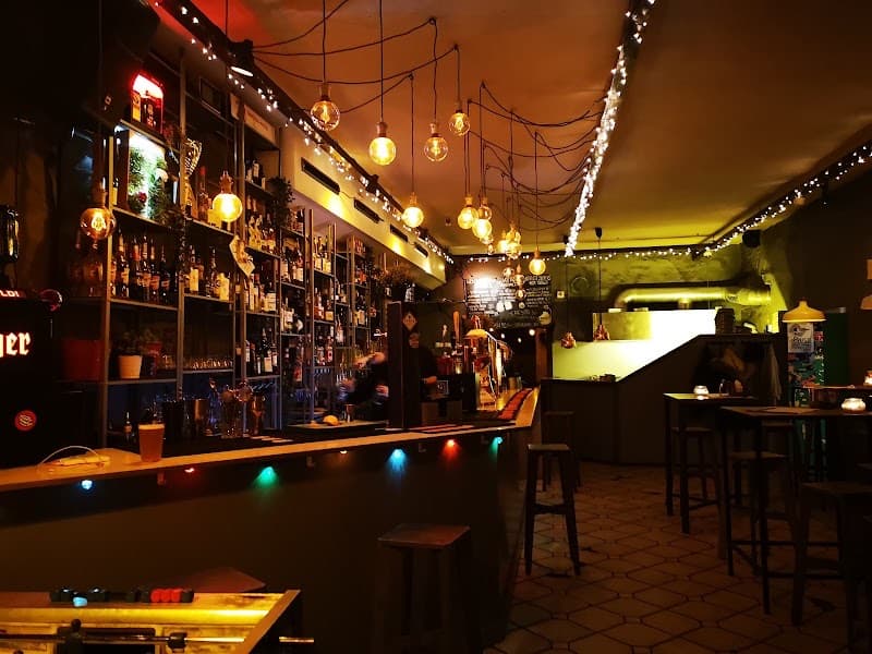 Bukowski Baras Vilnius, bar w Wilnie