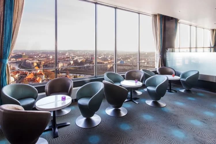 Skybar, bar w Wilnie
