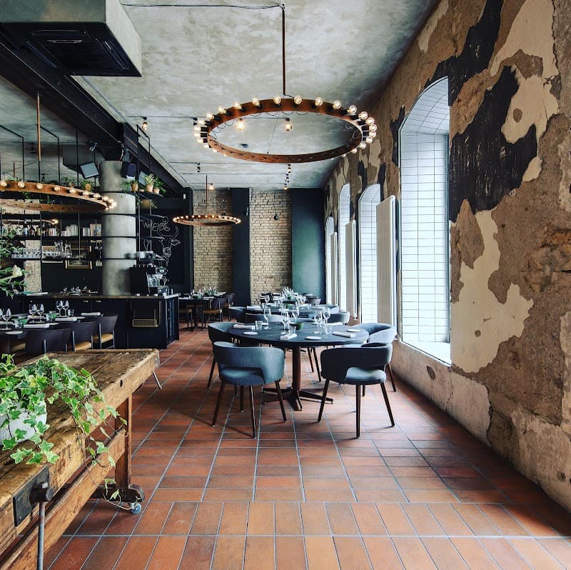 Momo grill Vilnius, restauracja w Wilnie