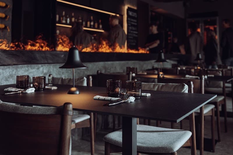 Protėviai, restauracja w Wilnie