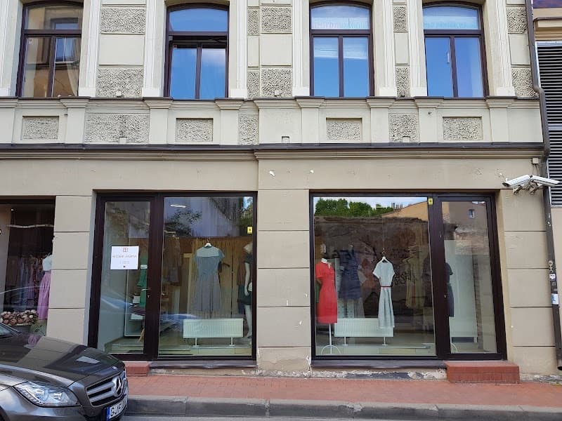 Eva Design – nowoczesna klasyka dla kobiet. Butik w Wilnie i darmowa dostawa online., sklep w Wilnie