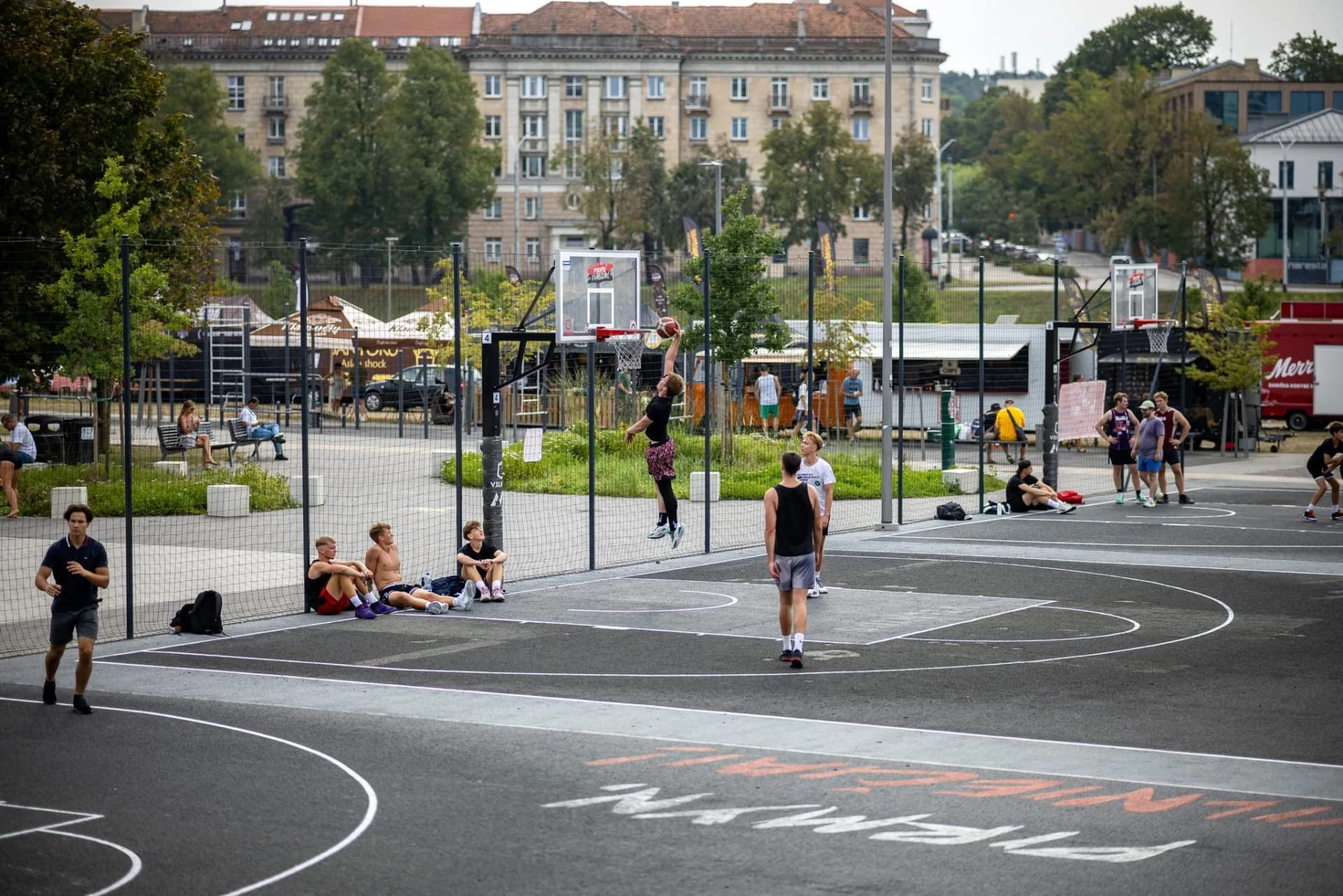 „Minusas" grįžta į Vilniaus kiemus