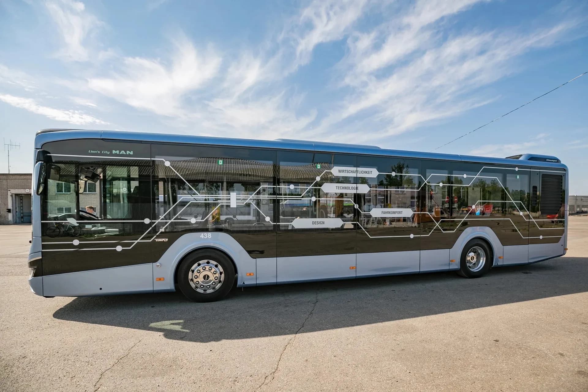 Vilniaus viešasis transportas: bilietai, programėlės, maršrutai