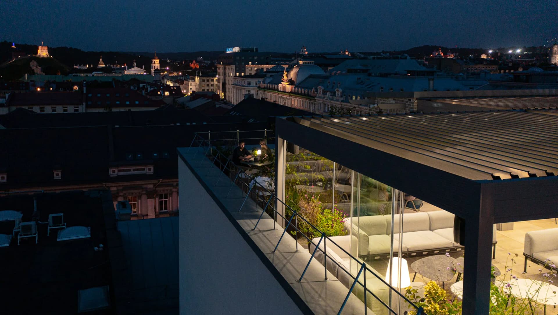Neringa Rooftop Baras, baras Vilniuje