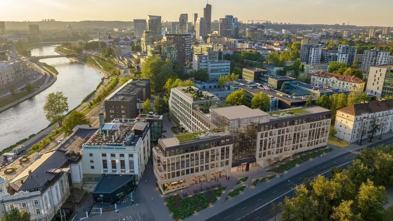 Rinktinės gatvėje vietoj Hilton – būstai ir biurai | VisitVilnius.lt