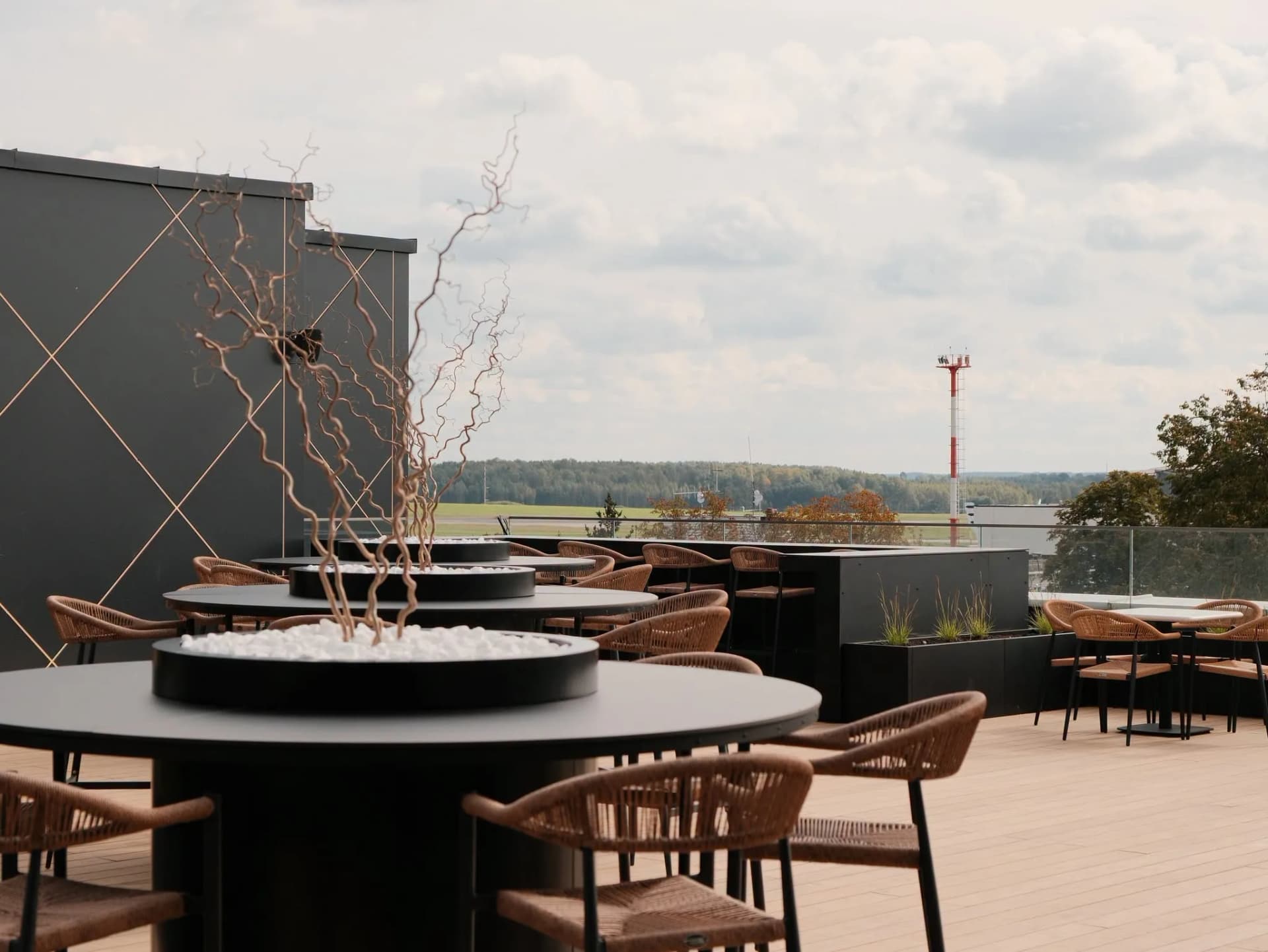 Vilniuje atsirado nauja vieta stebėti lėktuvus, Vilniaus naujienos