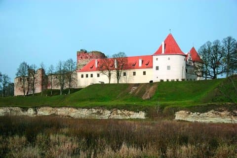 Mini Baltique Tour: Vilnius - Trakai - Colline des Croix - Rundale - Bauska - Riga, pramoga Vilniuje