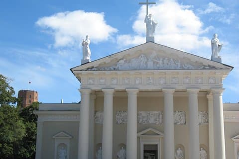 Mažos grupės pusės dienos ekskursija po Vilnių, pramoga Vilniuje