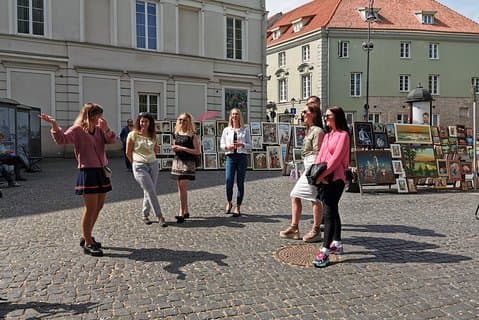 Vilnius: Vilniaus moterys – 2 valandų privati ekskursija, pramoga Vilniuje