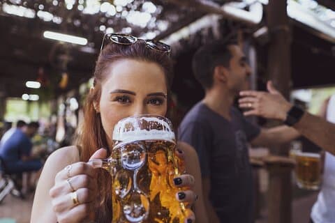 Spaß beim Bierproben Private Tour in Vilnius, pramoga Vilniuje