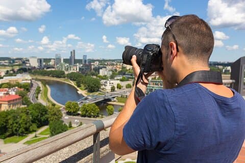 Privati fotosesijos ekskursija Vilniuje su fotografu, pramoga Vilniuje