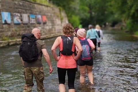 Pėsčiųjų ekskursija palei Vilnelės upę ir Užupio patirtis, pramoga Vilniuje