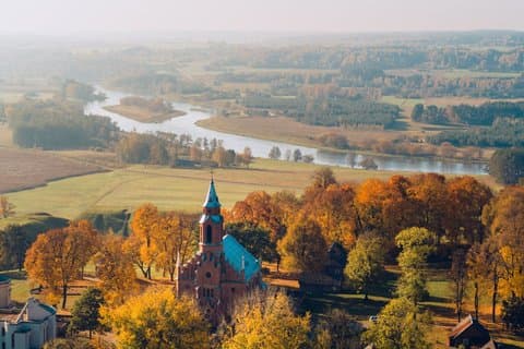 Džimo 4 sostinių penktadieniai: Vilnius, Trakai, Kaunas ir Kernavė, pramoga Vilniuje